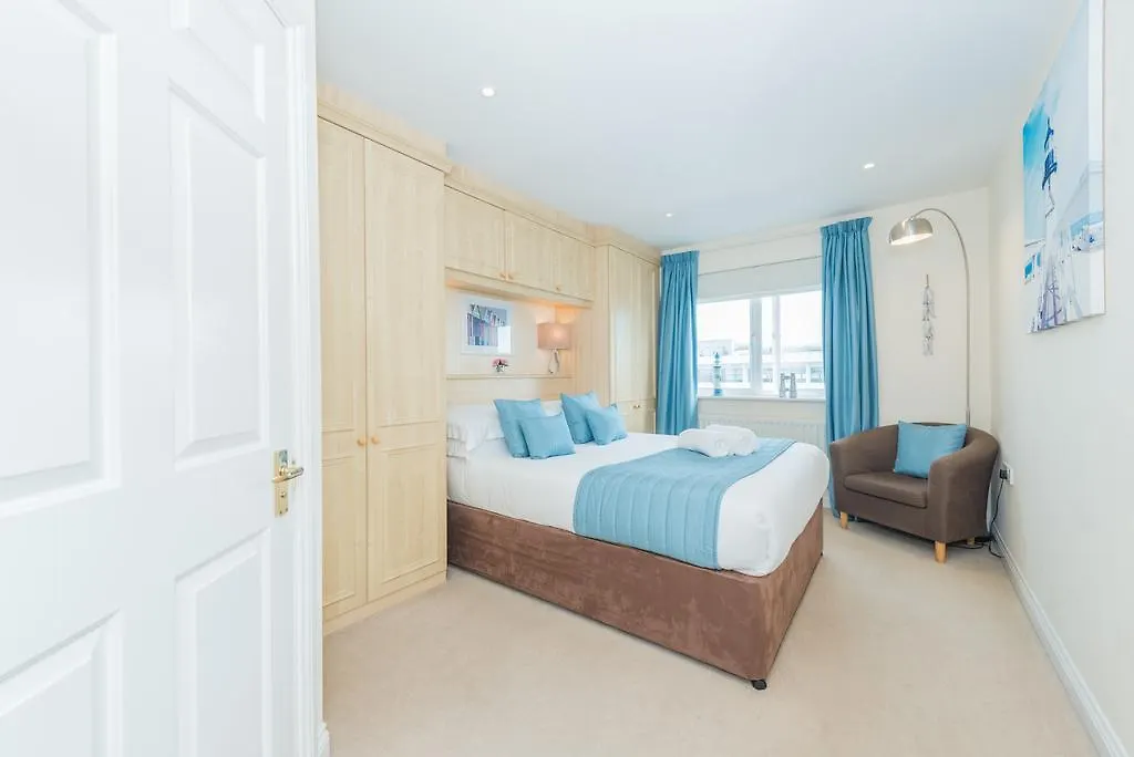 Seaview 2 Bedroom Apartment Brighton Marina