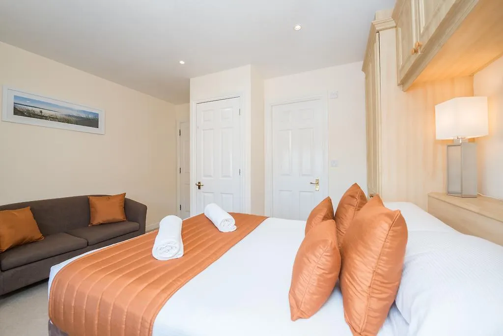 Seaview 2 Bedroom Apartment Brighton Marina