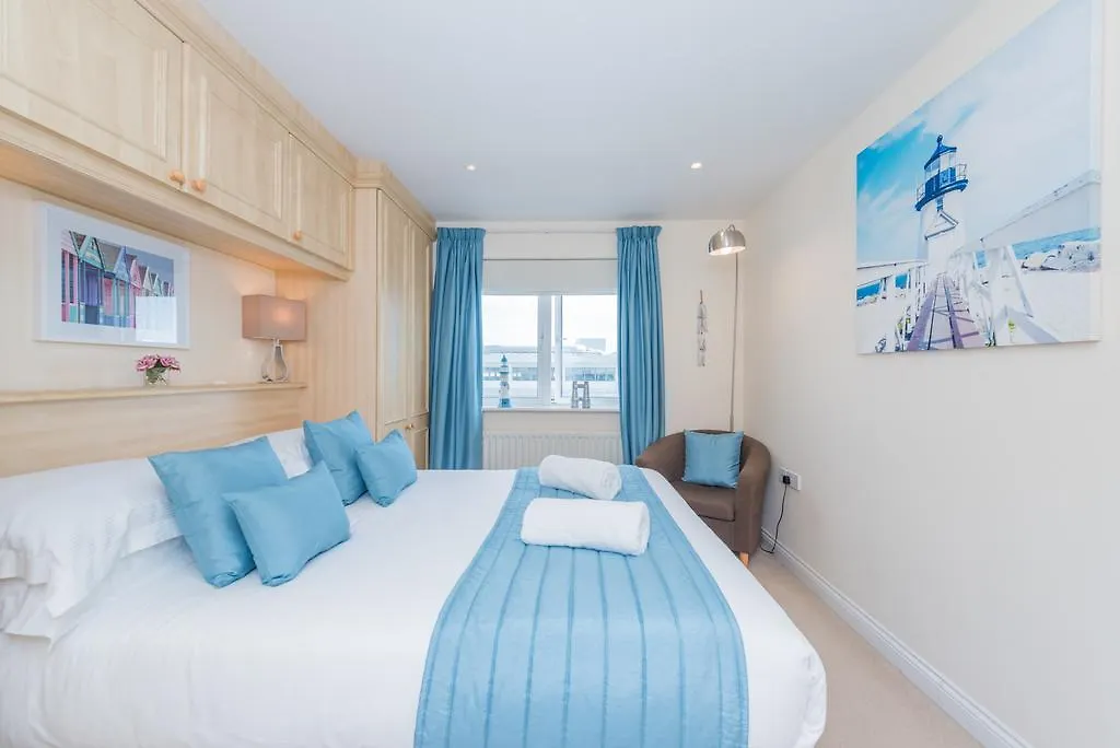 Seaview 2 Bedroom Apartment Brighton Marina