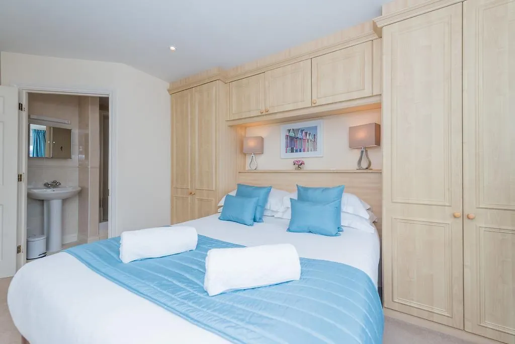 Seaview 2 Bedroom Apartment Brighton Marina United Kingdom