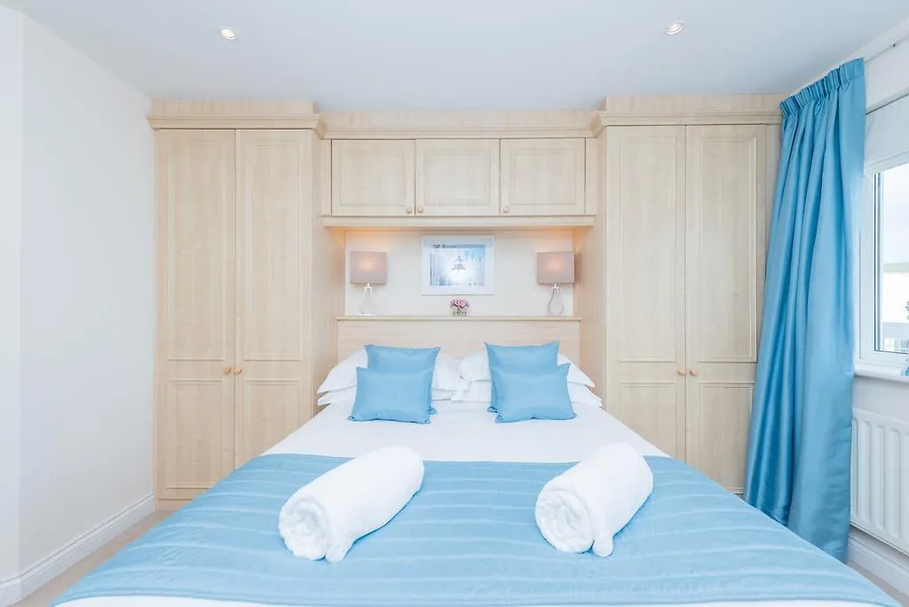 Seaview 2 Bedroom Apartment Brighton Marina
