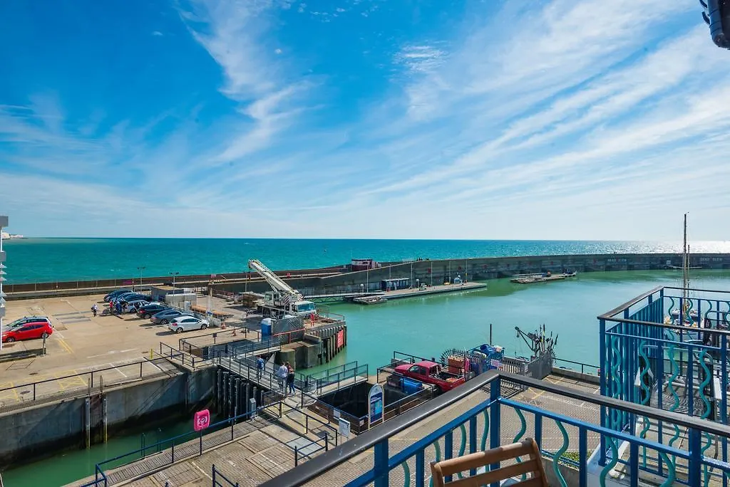 Seaview 2 Bedroom Apartment Brighton Marina 0*,