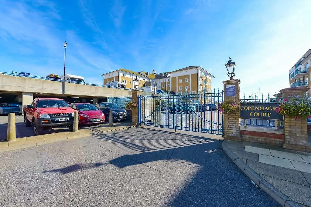 Seaview 2 Bedroom Apartment Brighton Marina United Kingdom