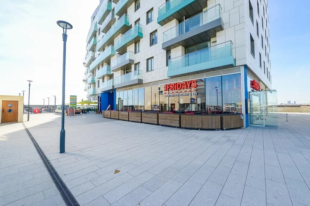 Seaview 2 Bedroom Apartment Brighton Marina